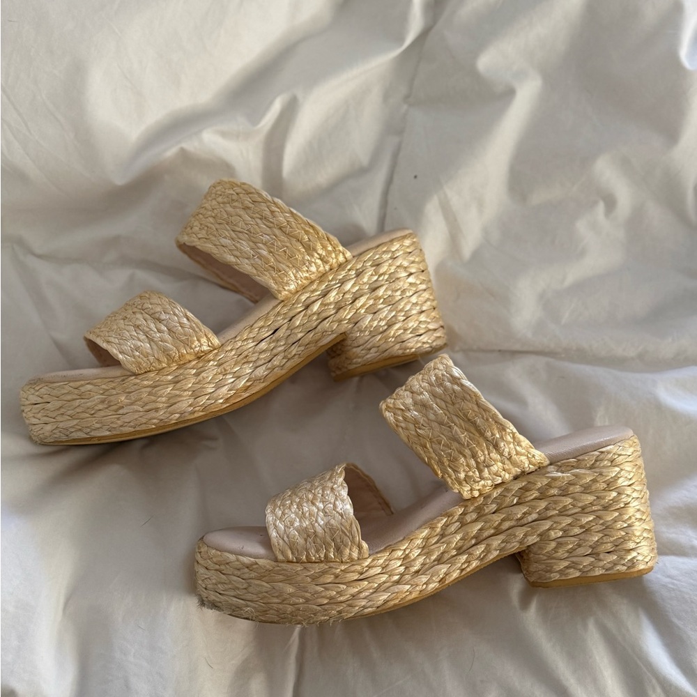 Woven Straw Platform Slide Sandals in Natural